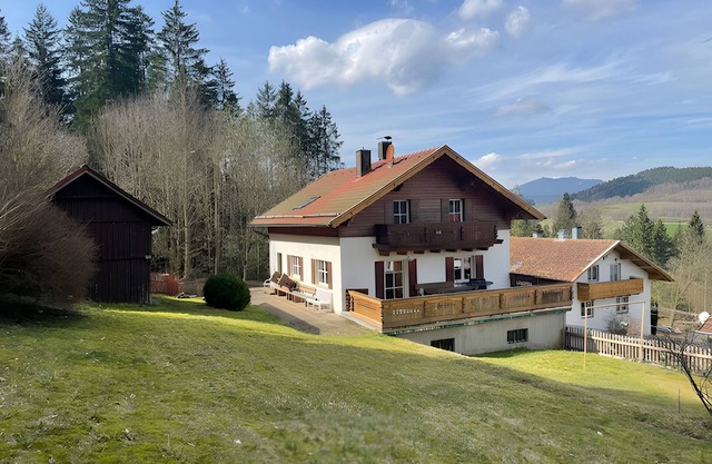 Apartment 'Gaberlsäge' with Private Terrace, Shared Garden and Wi-Fi