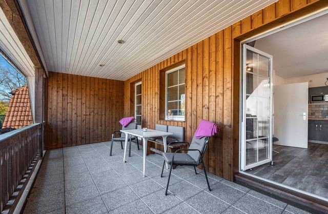 Apartment 'Haus Wacholder Wohnung 1' with Balcony and Wi-Fi