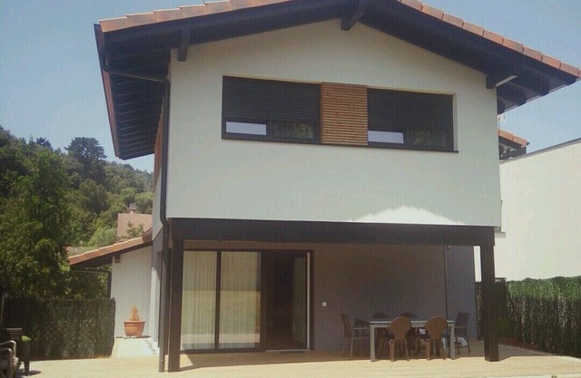 APARTMENT-HOUSE IN URDAIBAI