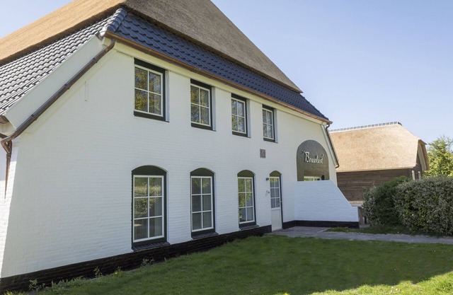 Apartment in tasteful farmhouse in De Cocksdorp, on the Wadden island of Texel