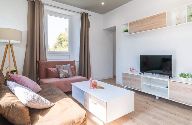 Apartment in a restored mansion in Granada.