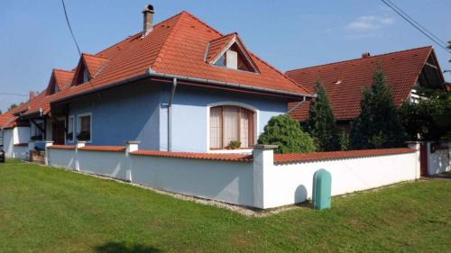 Apartment in Balatonbereny - Balaton 18043
