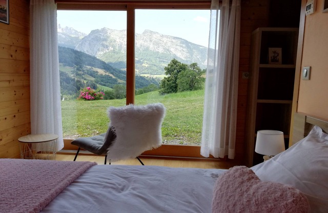 Apartment in chalet, terrace with mountain view, ideal for families
