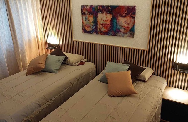 APARTMENT IN FRONT OF BUS TERMINAL 3 CROSSROADS BRAND NEW