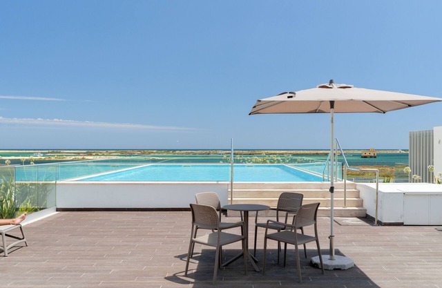 Apartment in Fuseta in the Heart of Town overlooking Ria Formosa