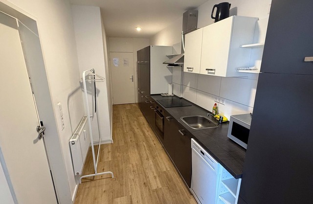 Apartment in Hannover-Airport! contactless check-in 4P
