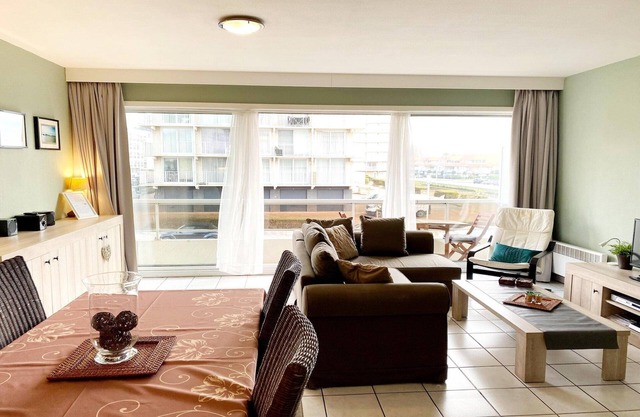 Apartment in Nieuwpoort near the Beach
