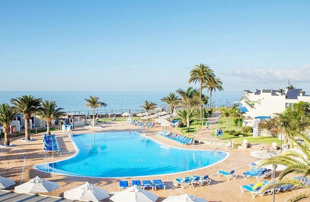 Apartment in Playa Feliz