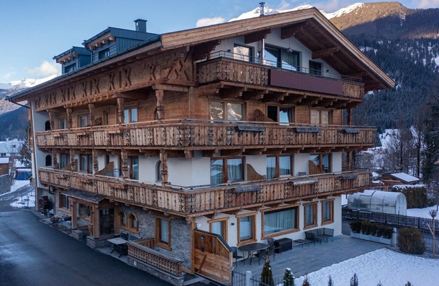 Apartment in Tyrol on the ski-slope