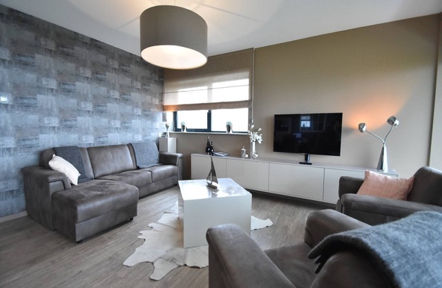 Apartment in Veere with Lake Views & Marina