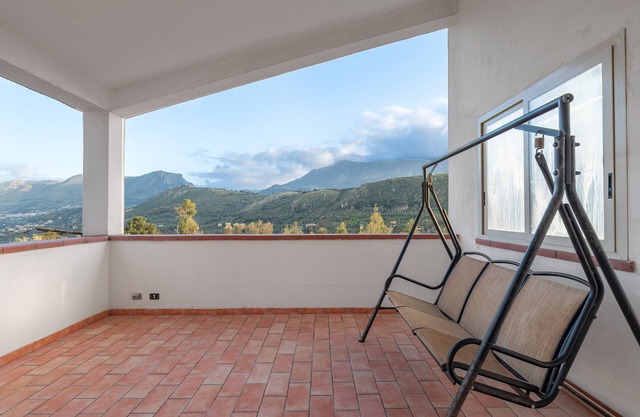 Apartment "In Villa Marlory" with Sea View, 2 Private Terraces & Wi-Fi