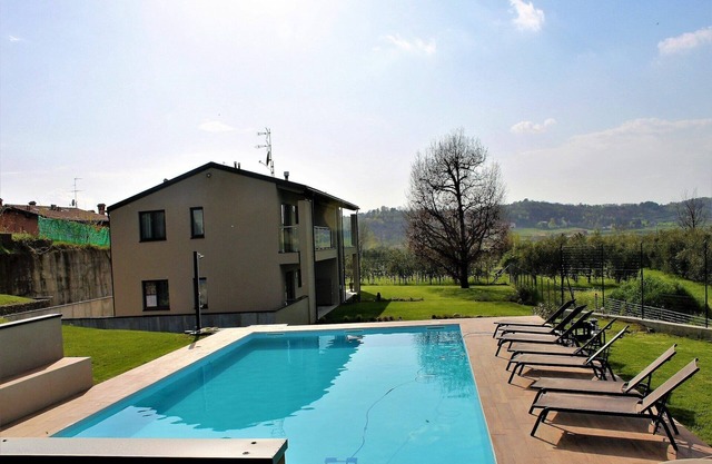 Apartment in Iseo with Pool Bliss