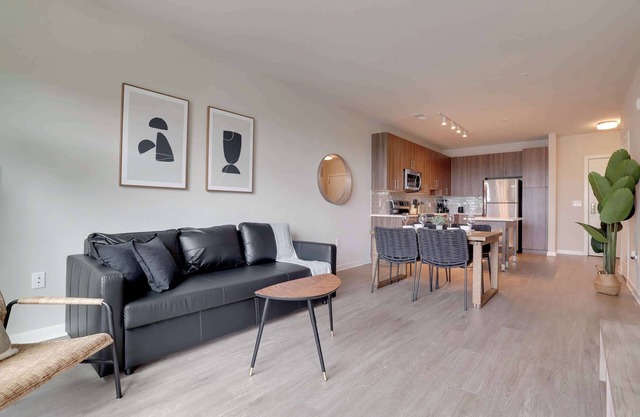 Apartment just 15 minutes walk from the Metro