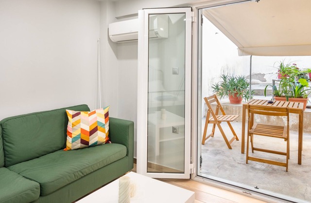Apartment 'Kazi Home 4' with Shared Terrace and Air Conditioning