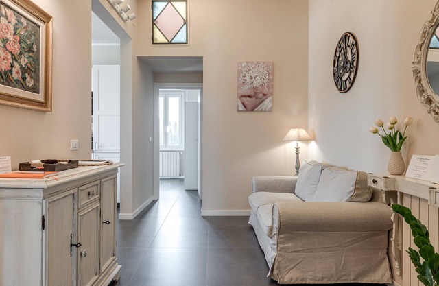 Apartment 'La Loggetta Di Leonardo' with Wi-Fi and Air Conditioning