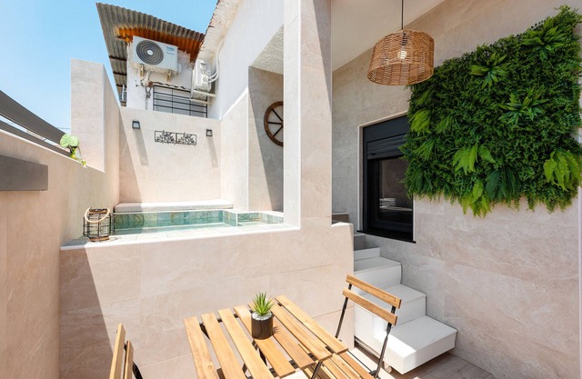 Apartment 'La Mihilla' with Mountain View, Wi-Fi and Air Conditioning