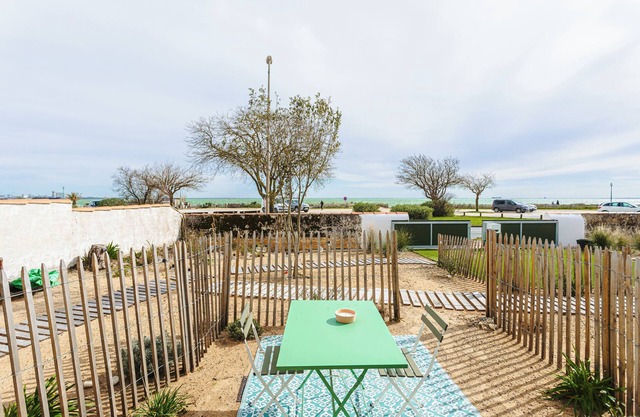 Apartment 'La Plage, T2' with Sea View, Private Terrace and Wi-Fi