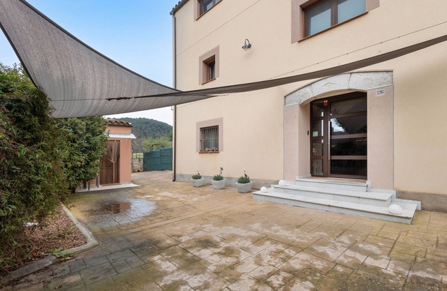 Apartment 'Les Muntades Foc' with Mountain View, Wi-Fi and Air Conditioning