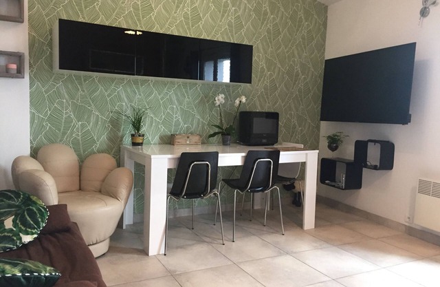 Apartment located route de collioure.