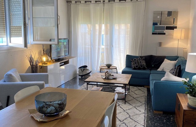Apartment located 10 minutes from downtown