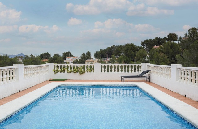 Apartment 'Maison Oliva' with Shared Pool, Wi-Fi and Air Conditioning