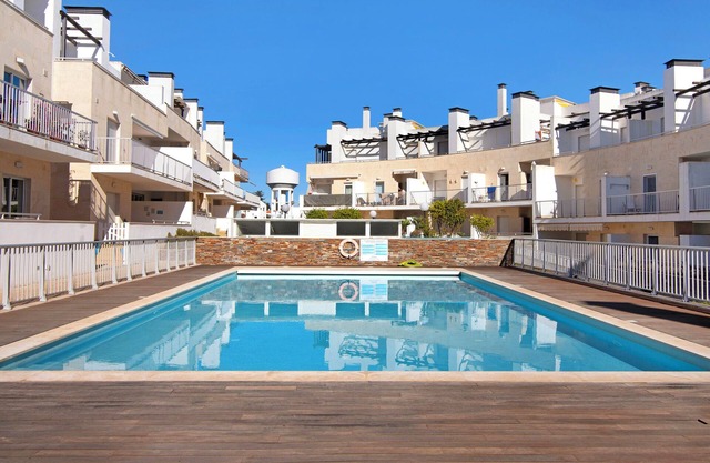 Apartment "Maré Cheia SL015" with Shared Pool & Wi-Fi