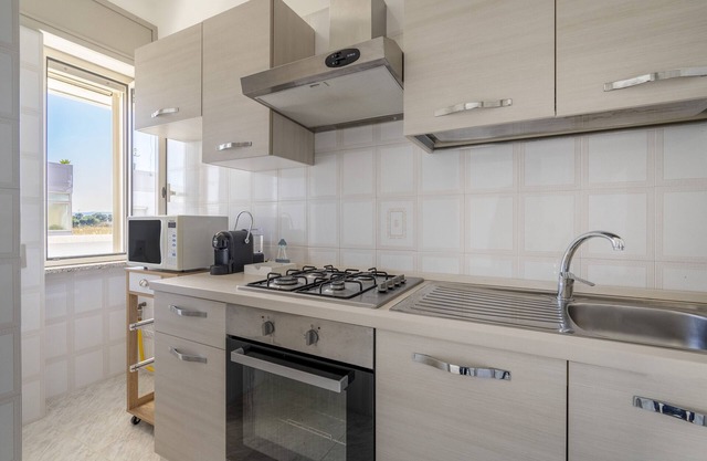 Apartment 'Mariantonietta Home' with Balcony, Wi-Fi and Air Conditioning