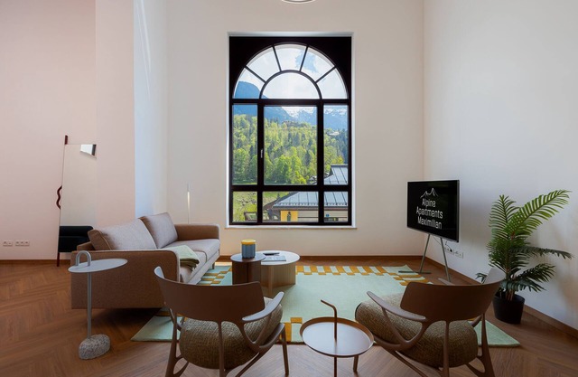 Apartment 'Max 14' with Mountain View, Balcony and Wi-Fi