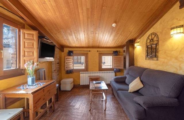 Apartment 'Melihah' with Wi-Fi and Air Conditioning