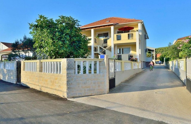 Apartment Mijo, (15366), Bibinje, Croatia