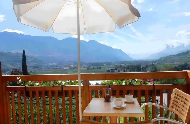 Apartment 'Mohnblume' with Mountain View, Wi-Fi and Air Conditioning
