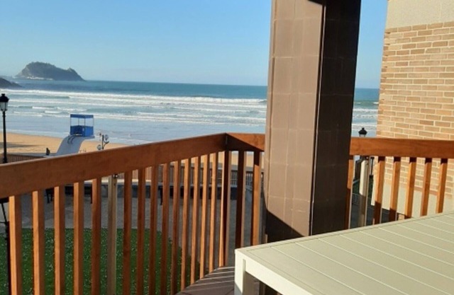 Apartment Muskaria - Spectacular, first line beach and pool by Egona