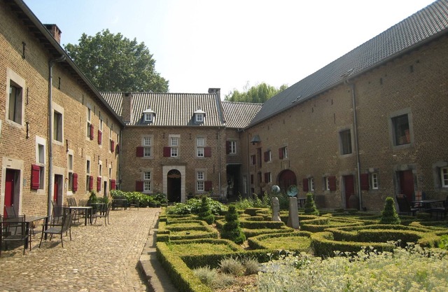 Apartment near town center in Mesch