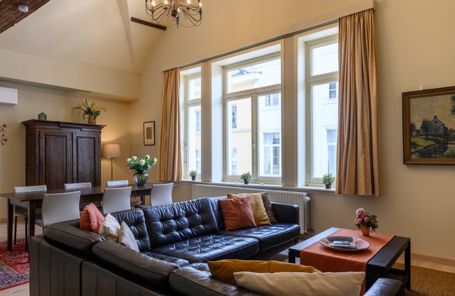 Apartment Onze-Lieve-Vrouw (OLV) - 3 bedrooms - 1st floor