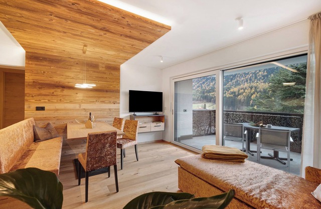 Apartment 'Paradeis Apartments A19' with Mountain View, Private Terrace and Wi-Fi