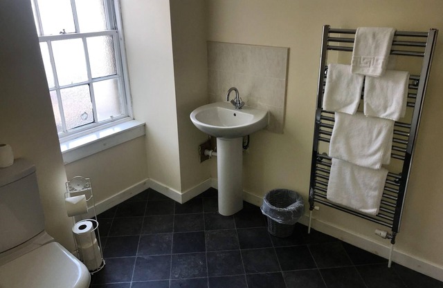 Apartment-Private Bathroom