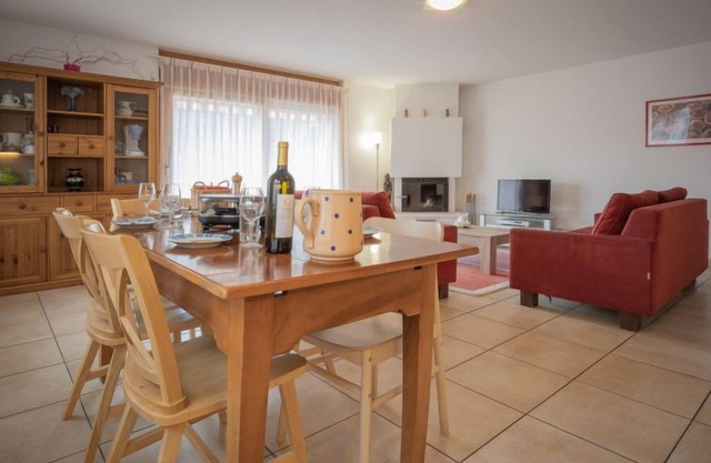 Apartment Rèze 6 by Interhome