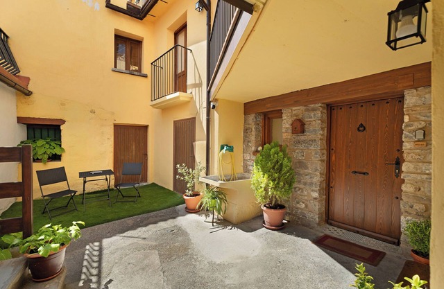 Apartment 'Rural Ordiso' with Mountain View, Private Terrace and Wi-Fi