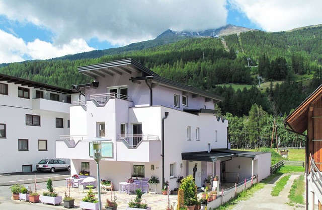 Apartment Saphir by Interhome