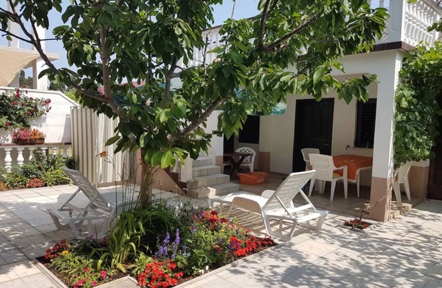 Apartment Sena - Great holiday on sand beach