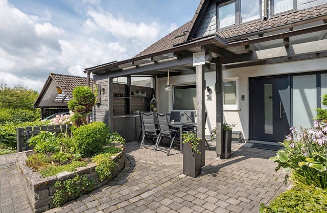 Apartment 'Stappert' with Mountain View, Balcony and Wi-Fi