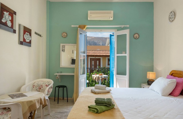 Apartment 'Studio 2' with Mountain View, Wi-Fi and Air Conditioning