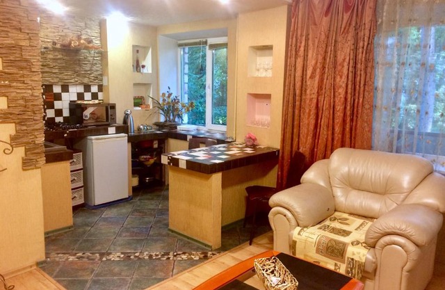 Apartment Studio with Jacuzzi Kuybyshava 34