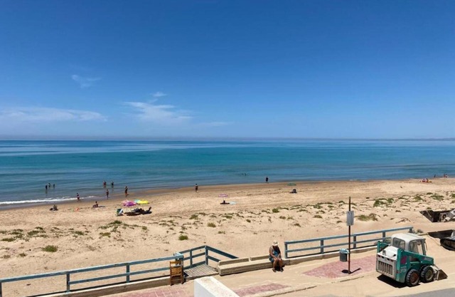 Apartment "Sul Mare Scoglitti 1" with Sea View, Terrace & Wi-Fi