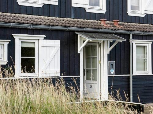 Apartment Tofan - 100m to the fjord by Interhome