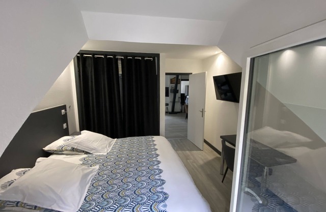 Apartment-Tom-Premium-Wet room-City view