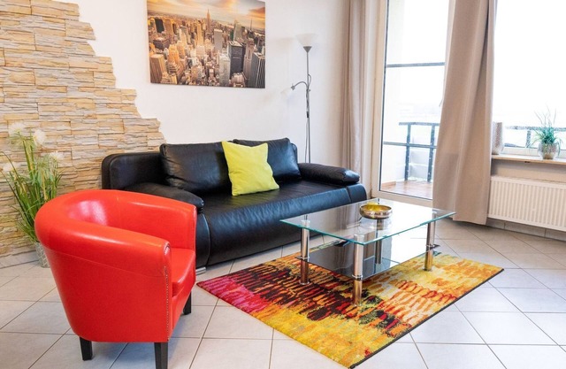 Apartment, up to 6 pers., quiet, close to the city, WiFi, balcony, parking lot, Hercules view