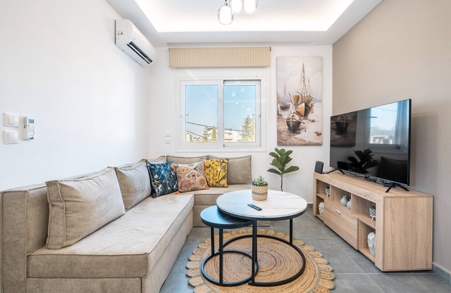 Apartment 'Velvet 1' with Mountain View, Wi-Fi and Air Conditioning