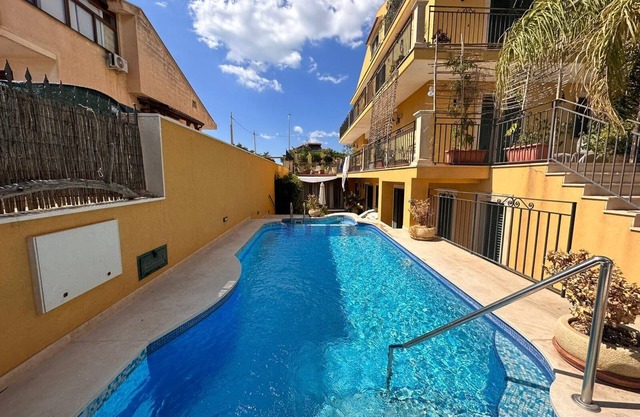 Apartment 'Venere In Villa' with Shared Pool, Wi-Fi and Air Conditioning