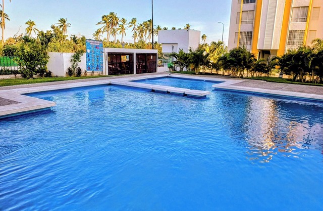 Apartment with pool a few minutes from the sea